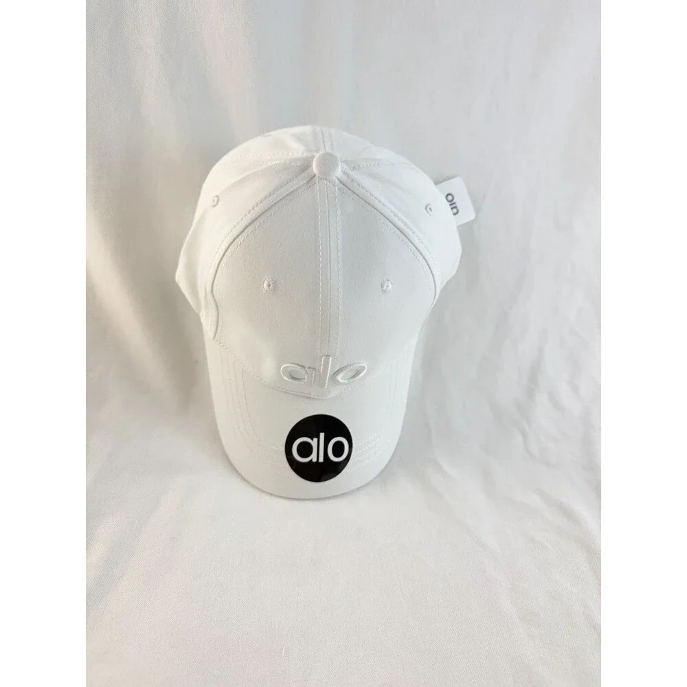 ALO Performance Off-Duty Cap – White